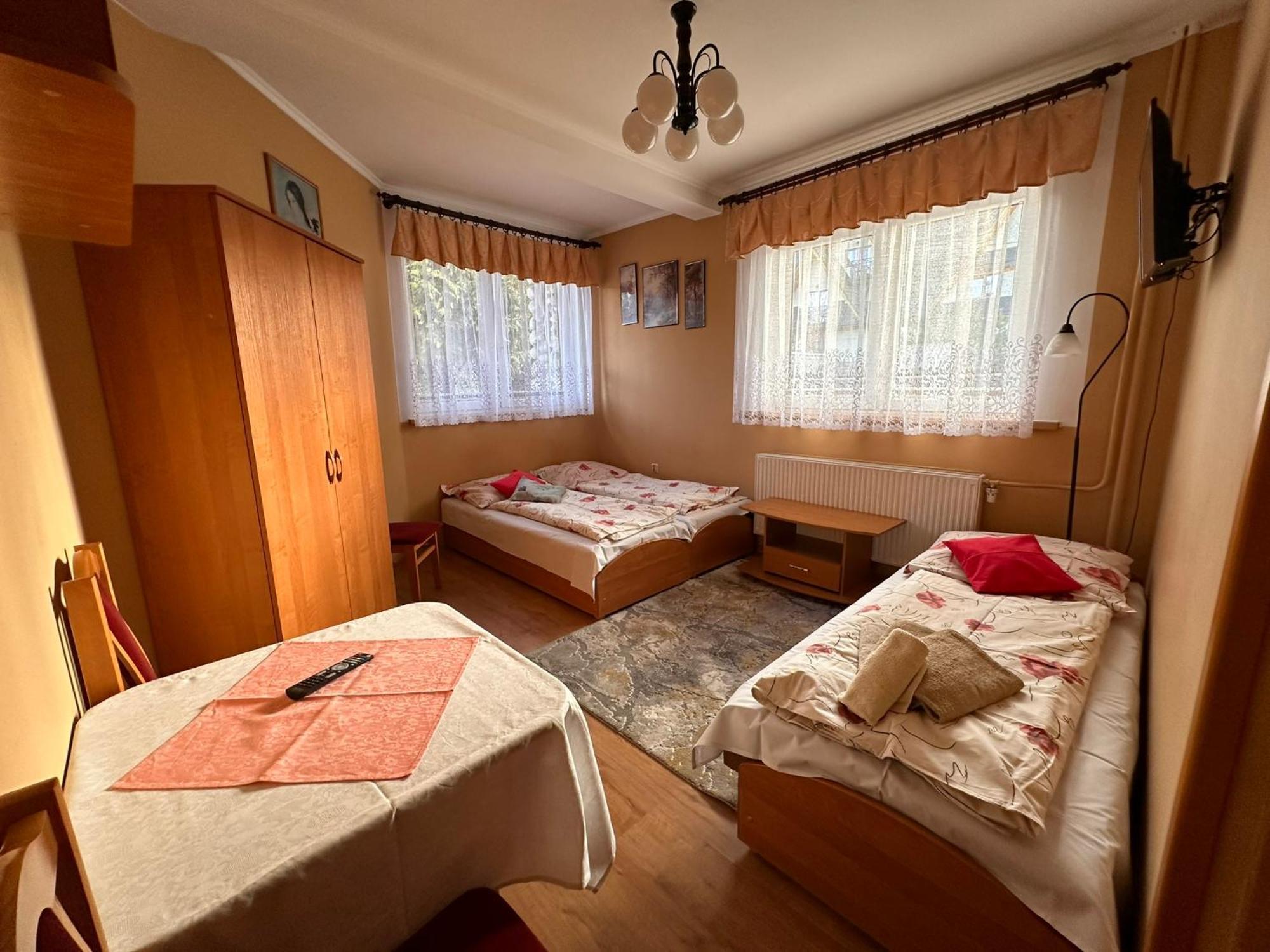 Pokoje Goscinne U Babci Zakopane Ngoại thất bức ảnh